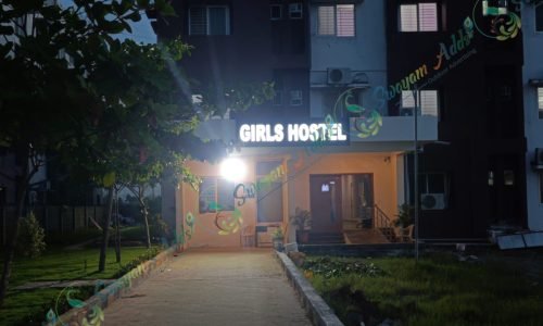 Outdoor Commercial Full Motion LED Video Wall